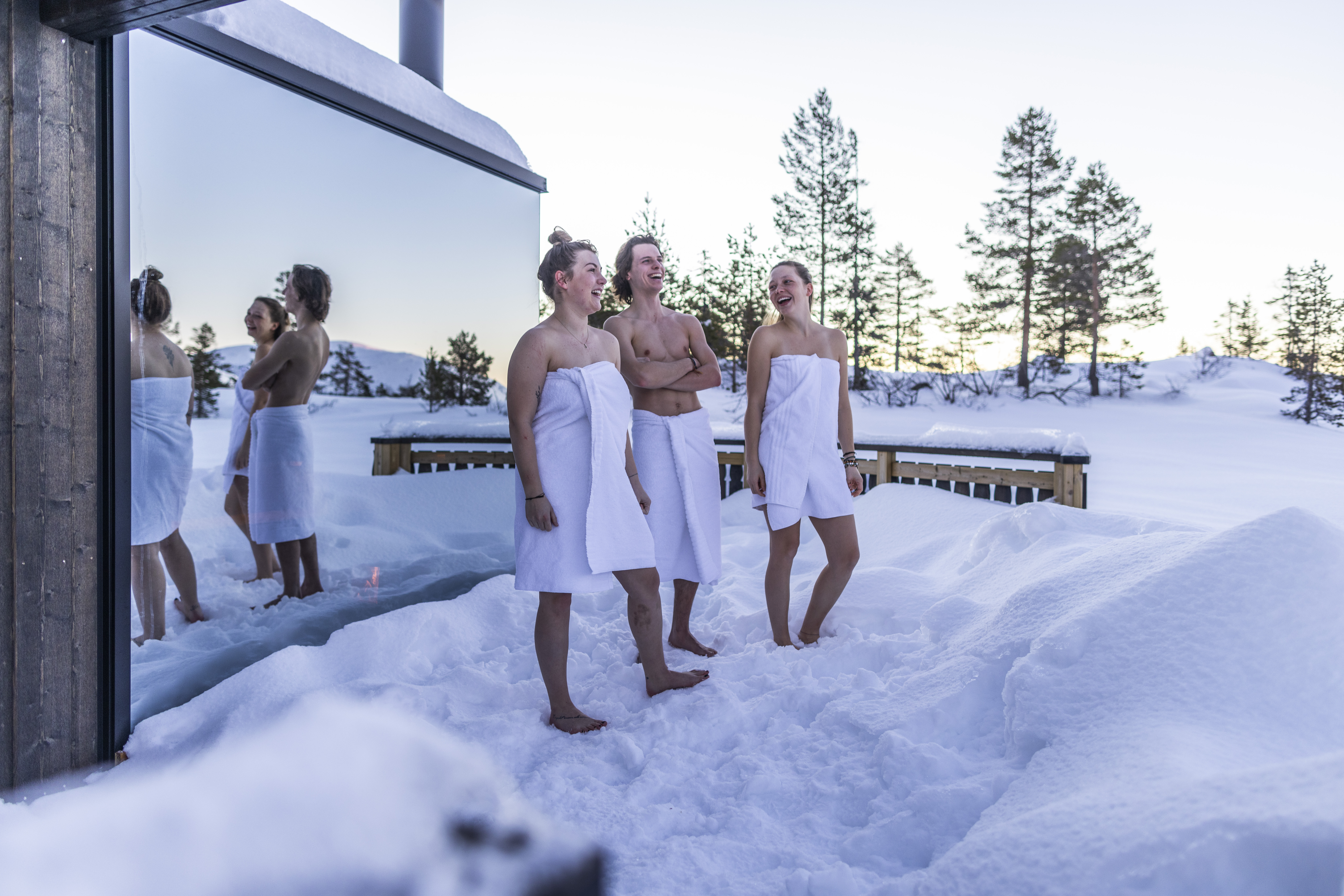 folk ved Panorama Badstu i Vrådal